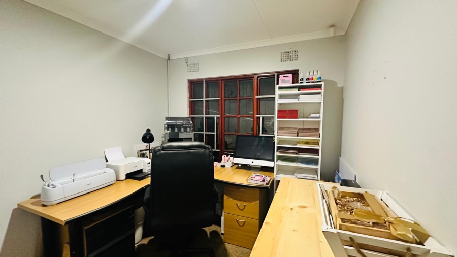 3 Bedroom Property for Sale in Amalinda Eastern Cape